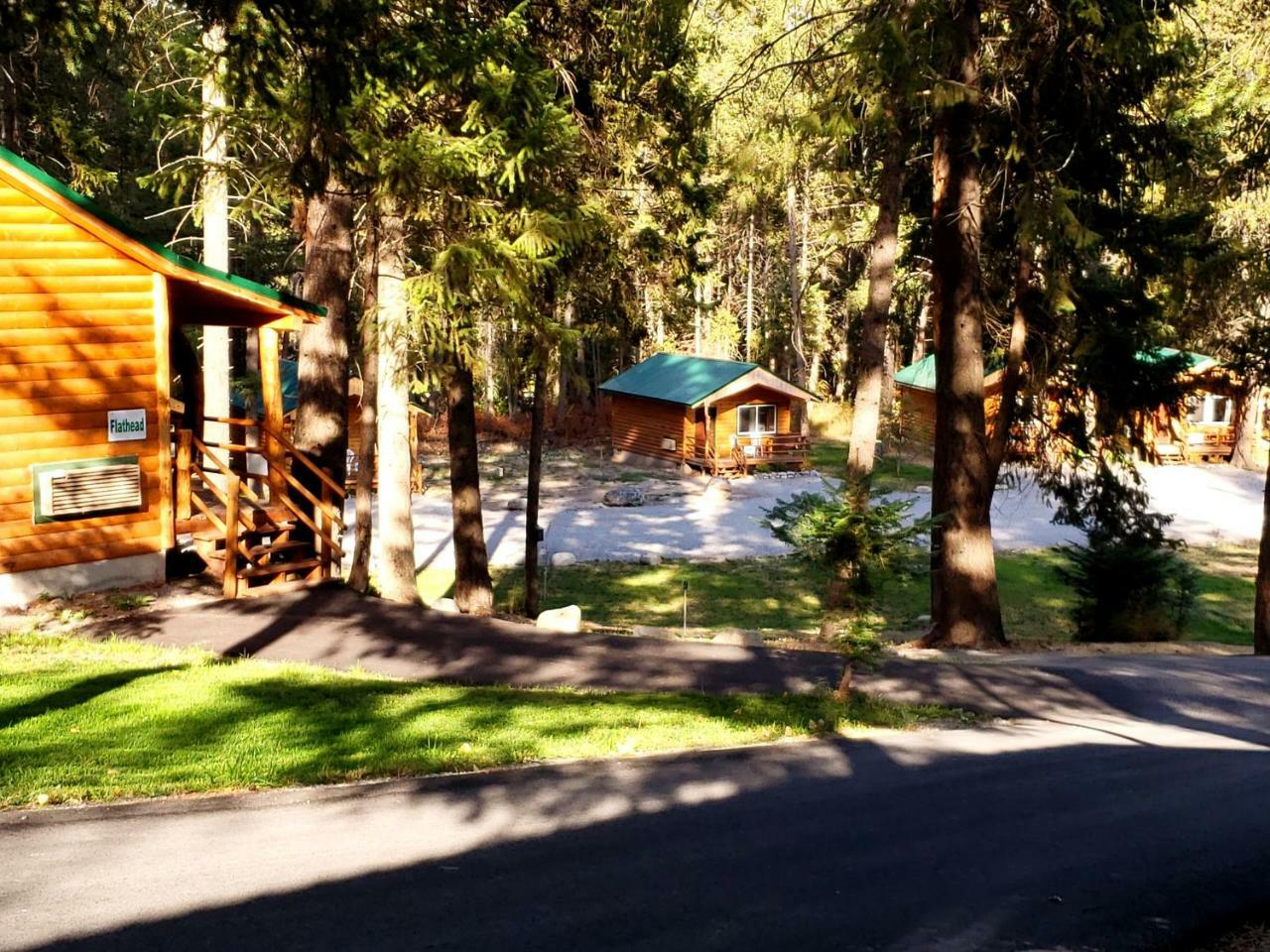 Riverfront Motel & Cabins Thompson Falls Buitenkant foto